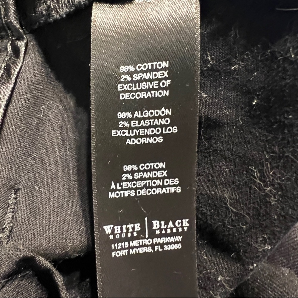 WHITE HOUSE BLACK MARKET Black Shorts, Size 10 - Picture 8 of 8